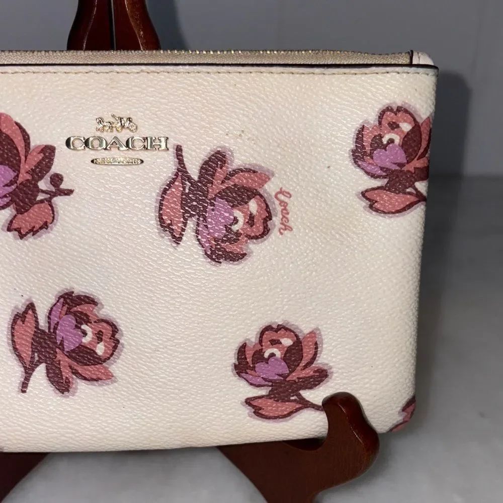 Coach Wristlet Bag Purse Floral Cross Grain Leather Pink Clutch Pouch Wallet - Picture 3 of 13